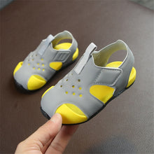 Load image into Gallery viewer, Closed Toe Soft  Infant Shoes