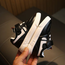 Load image into Gallery viewer, Spring Autumn Fashionable Baby Shoes