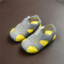 Load image into Gallery viewer, Closed Toe Soft  Infant Shoes